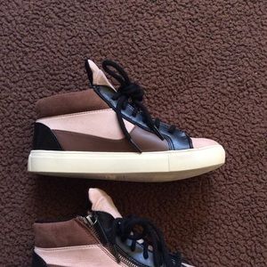 Brash “Cleo” Colorblock Women’s Size 6